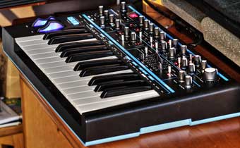 Novation Bass Station 2